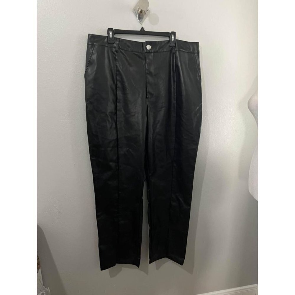 Pretty little Thing Pleather Womens Pants Size 1X high waisted